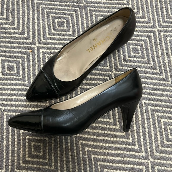 Chanel black shoes size 9 / 39.5 - Picture 1 of 8